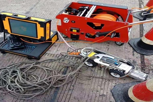 平和CCTV管道检测机器人